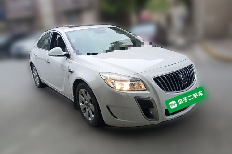 Used Buick Regal 2012 2.0L Luxury Edition Front Right 45 Deg