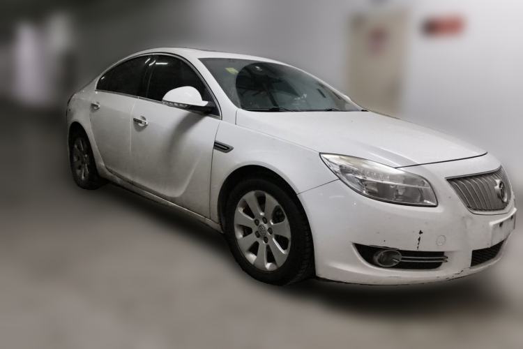 Used Buick Regal 2012 2.0L Luxury Edition Front Right 45 Deg