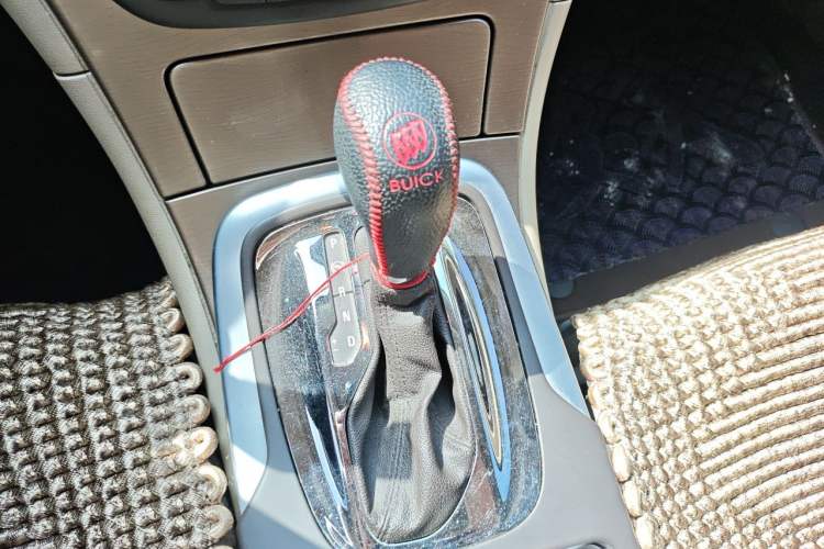 Used Buick Regal 2012 2.0L Comfort Edition Gear Lever