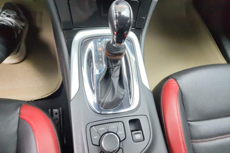 Used Buick Regal 2012 GS 2.0T Super Sport Edition Gear Lever