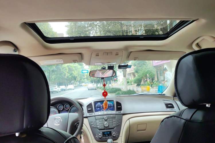 Used Buick Regal 2012 2.0L Comfort Edition Headliner