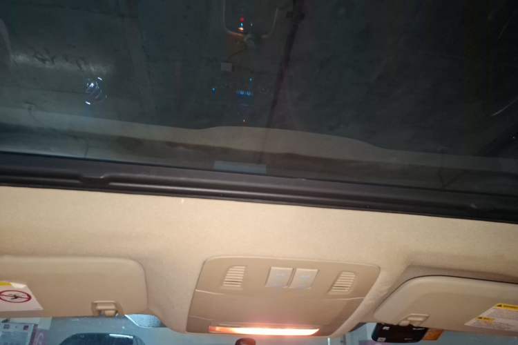 Used Buick Regal 2012 2.0L Comfort Edition Headliner