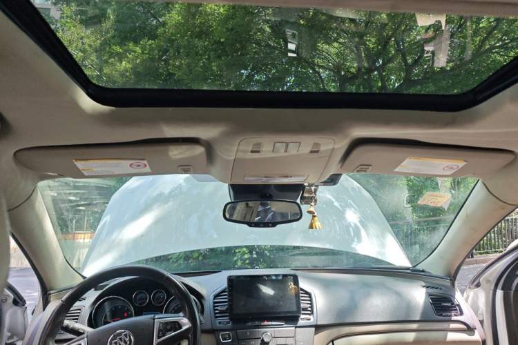 Used Buick Regal 2012 2.0L Luxury Edition Headliner