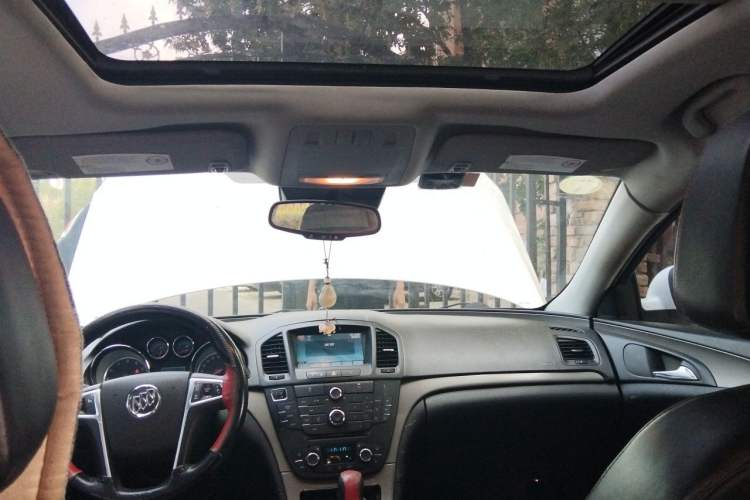 Used Buick Regal 2012 2.0T Luxury Sport Edition Headliner