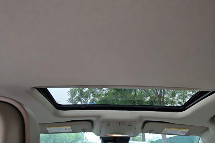 Used Buick Regal 2012 2.0L Luxury Edition Headliner