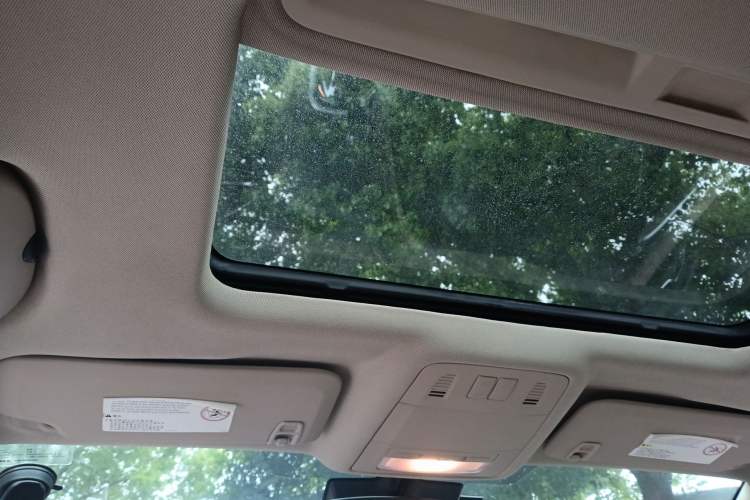 Used Buick Regal 2012 2.0L Luxury Edition Headliner