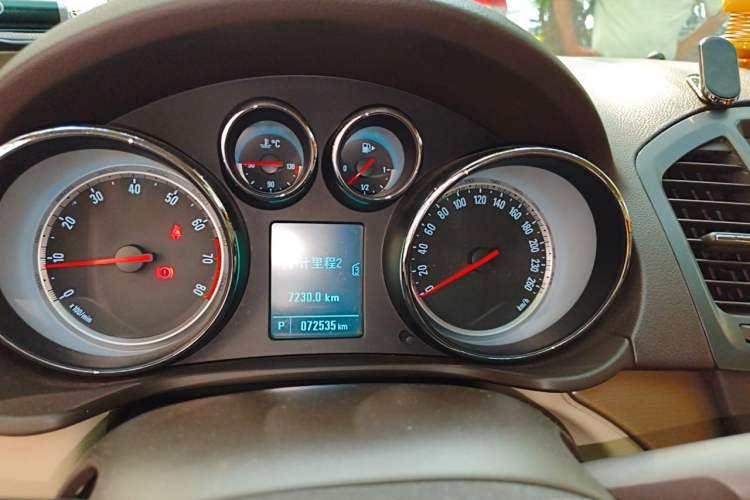 Used Buick Regal 2012 2.0L Comfort Edition Instrument Cluster
