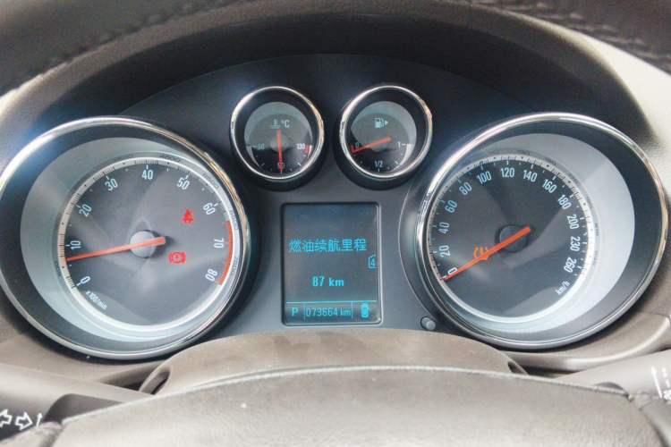 Used Buick Regal 2012 2.0L Luxury Edition Instrument Cluster
