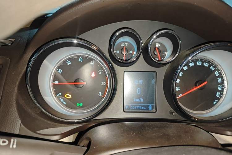 Used Buick Regal 2012 2.0L Comfort Edition Instrument Cluster