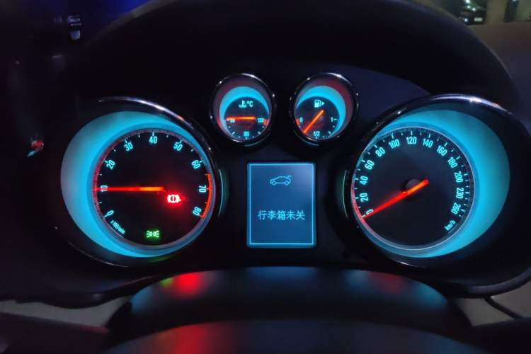Used Buick Regal 2012 2.0L Luxury Edition Instrument Cluster