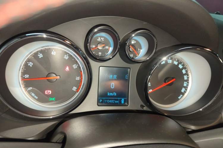 Used Buick Regal 2012 GS 2.0T Super Sport Edition Instrument Cluster
