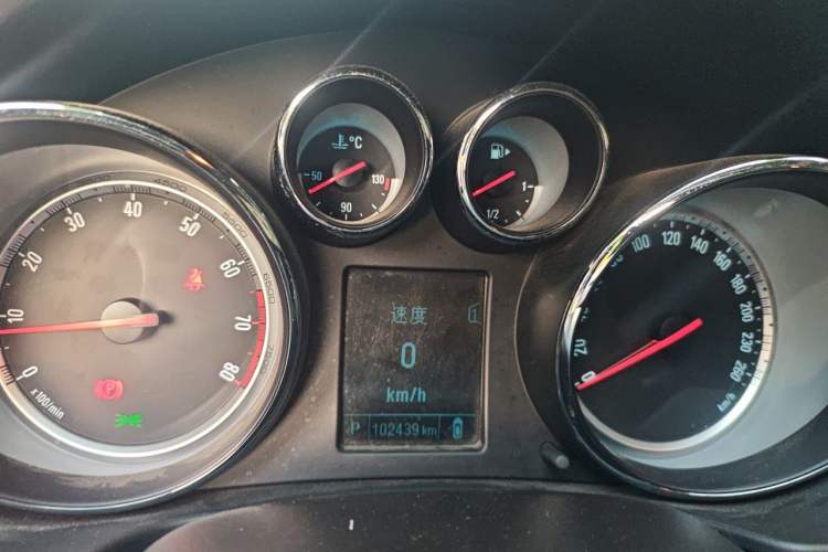 Used Buick Regal 2012 GS 2.0T Super Sport Edition Instrument Cluster