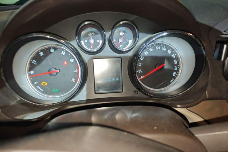 Used Buick Regal 2012 2.0L Comfort Edition Instrument Cluster