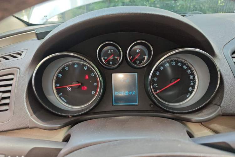 Used Buick Regal 2012 2.0L Luxury Edition Instrument Cluster