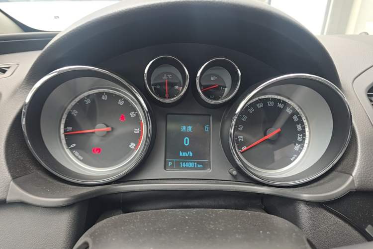 Used Buick Regal 2012 GS 2.0T Super Sport Edition Instrument Cluster