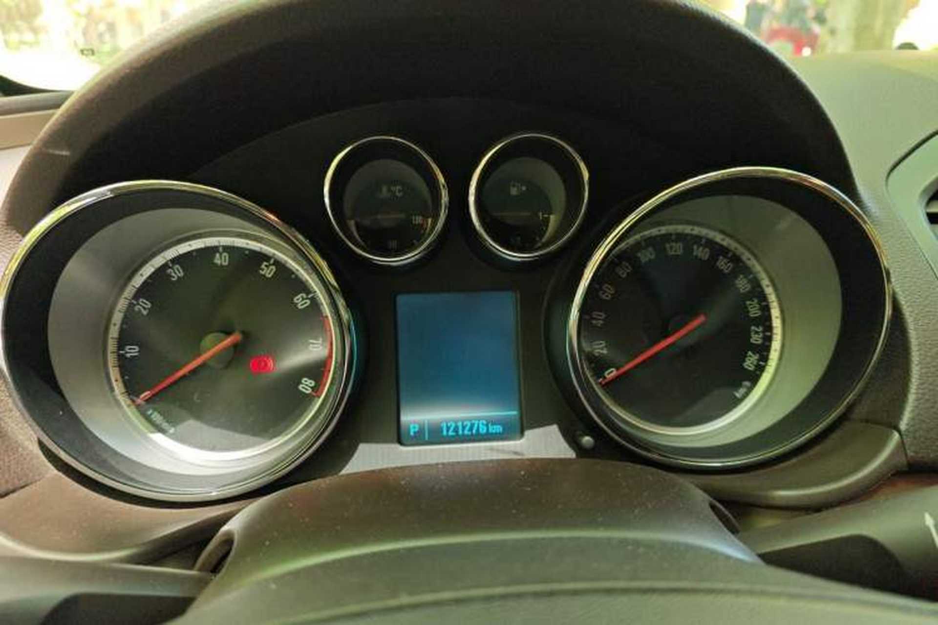Used Buick Regal 2012 2.0L Luxury Edition Instrument Cluster