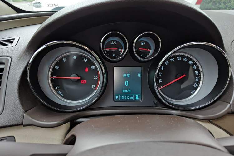 Used Buick Regal 2012 2.0L Luxury Edition Instrument Cluster