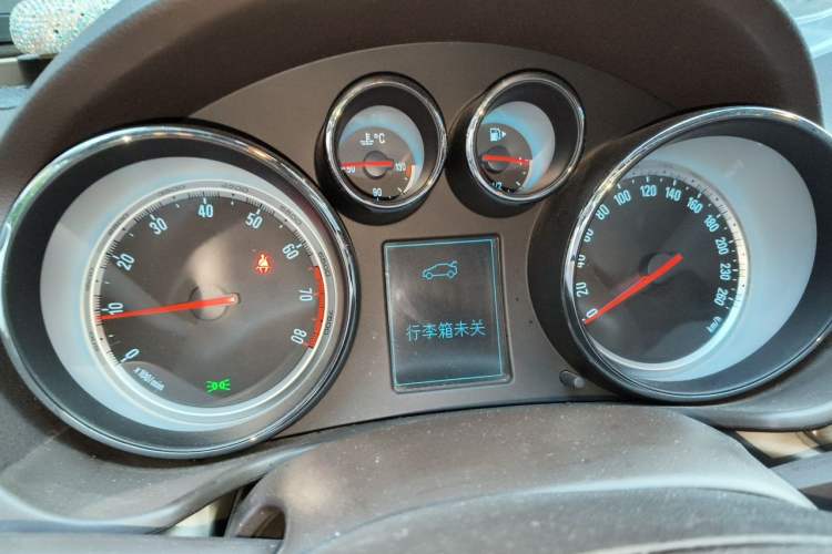 Used Buick Regal 2012 2.0L Comfort Edition Instrument Cluster