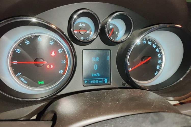 Used Buick Regal 2012 2.0L Comfort Edition Instrument Cluster