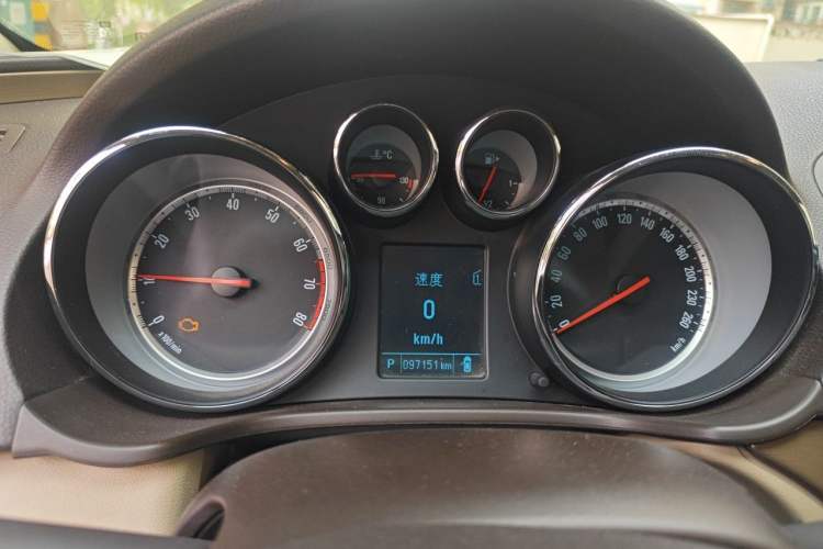 Used Buick Regal 2012 2.0L Comfort Edition Instrument Cluster