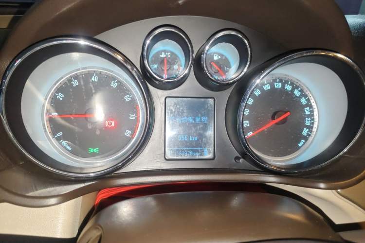 Used Buick Regal 2012 2.0L Comfort Edition Instrument Cluster