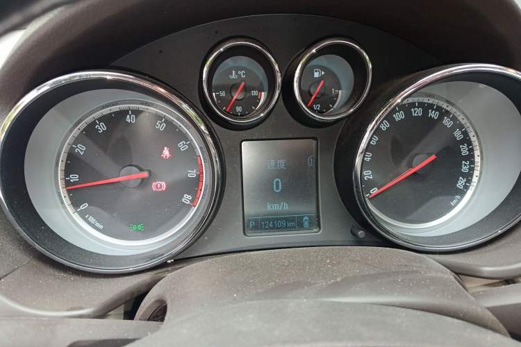 Used Buick Regal 2012 2.0L Luxury Edition Instrument Cluster