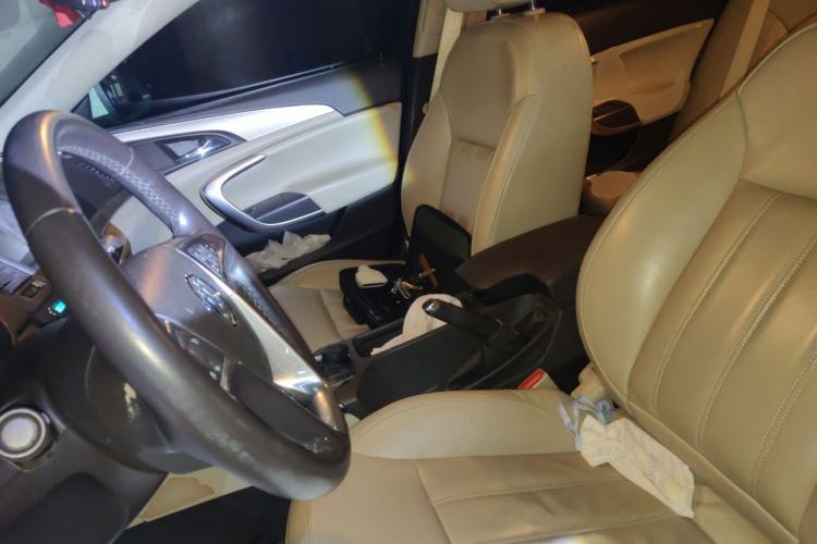 Used Buick Regal 2012 2.0L Luxury Edition Left Front Seat