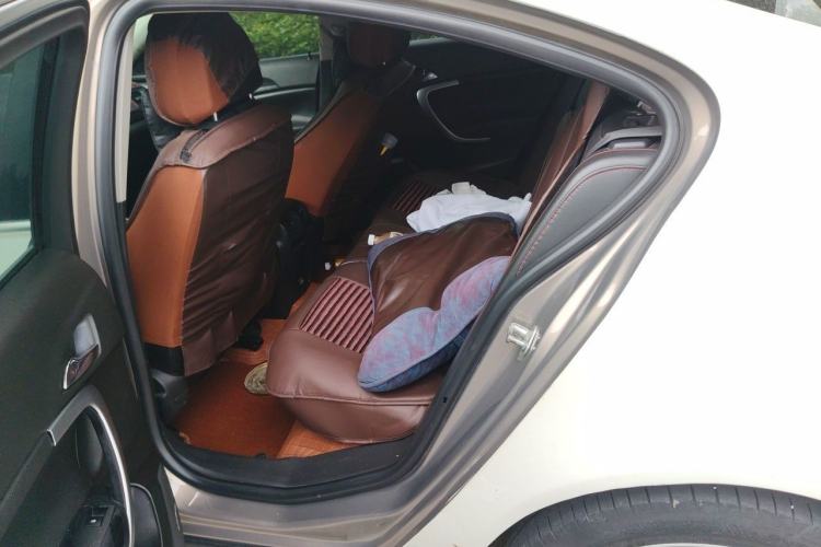 Used Buick Regal 2012 2.0T Luxury Sport Edition Left Rear Seat