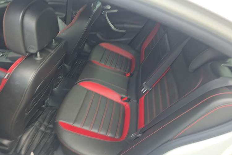 Used Buick Regal 2012 GS 2.0T Super Sport Edition Left Rear Seat