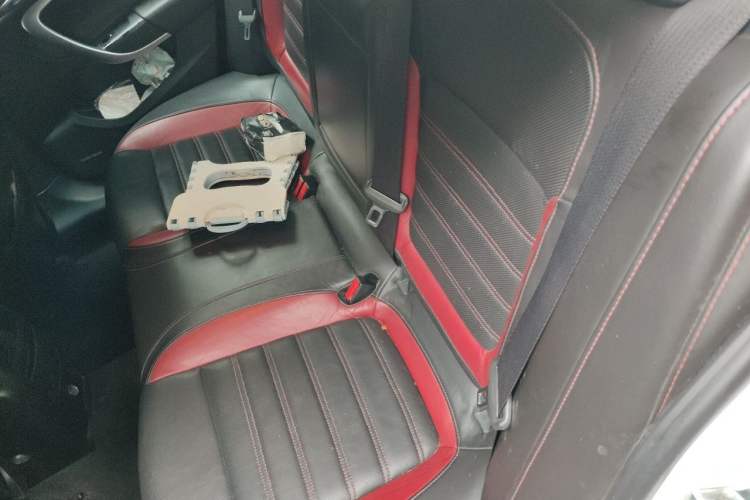 Used Buick Regal 2012 GS 2.0T Super Sport Edition Left Rear Seat