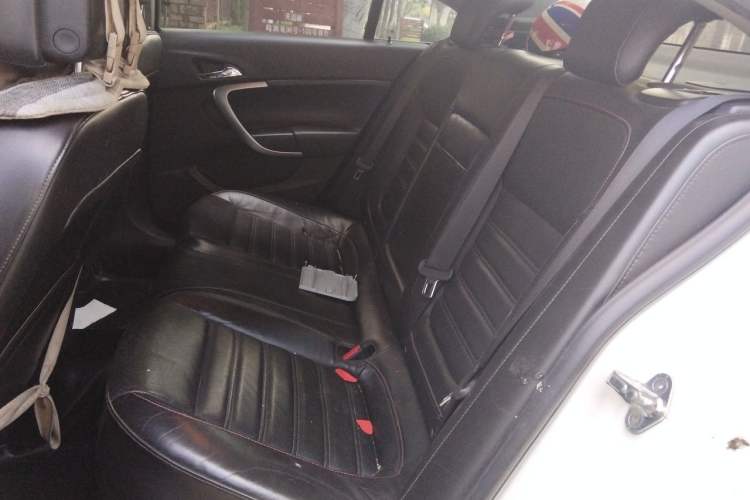 Used Buick Regal 2012 2.0T Luxury Sport Edition Left Rear Seat