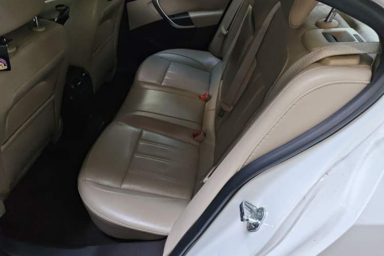 Used Buick Regal 2012 2.0L Luxury Edition Left Rear Seat