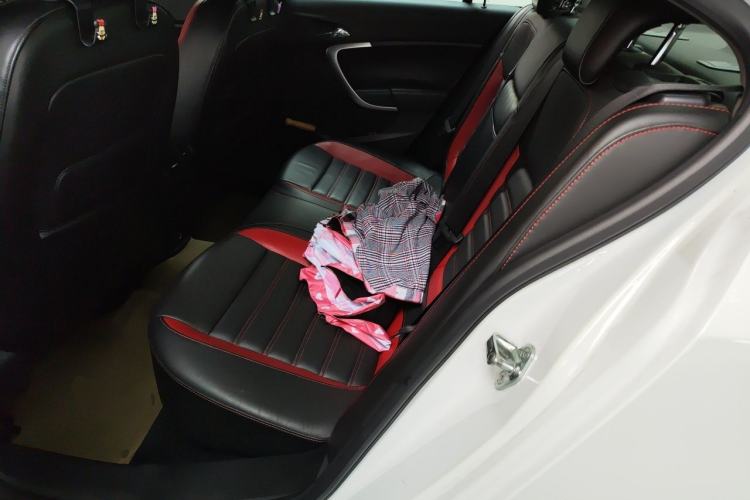 Used Buick Regal 2012 GS 2.0T Super Sport Edition Left Rear Seat