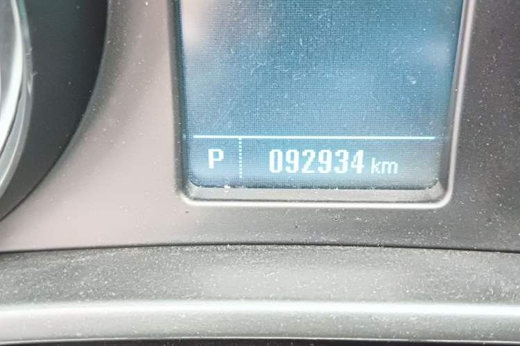 Used Buick Regal 2012 GS 2.0T Super Sport Edition Odometer Close Up