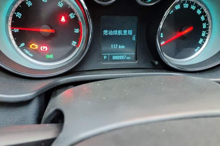 Used Buick Regal 2012 2.4L SIDI Flagship Edition Odometer Close Up