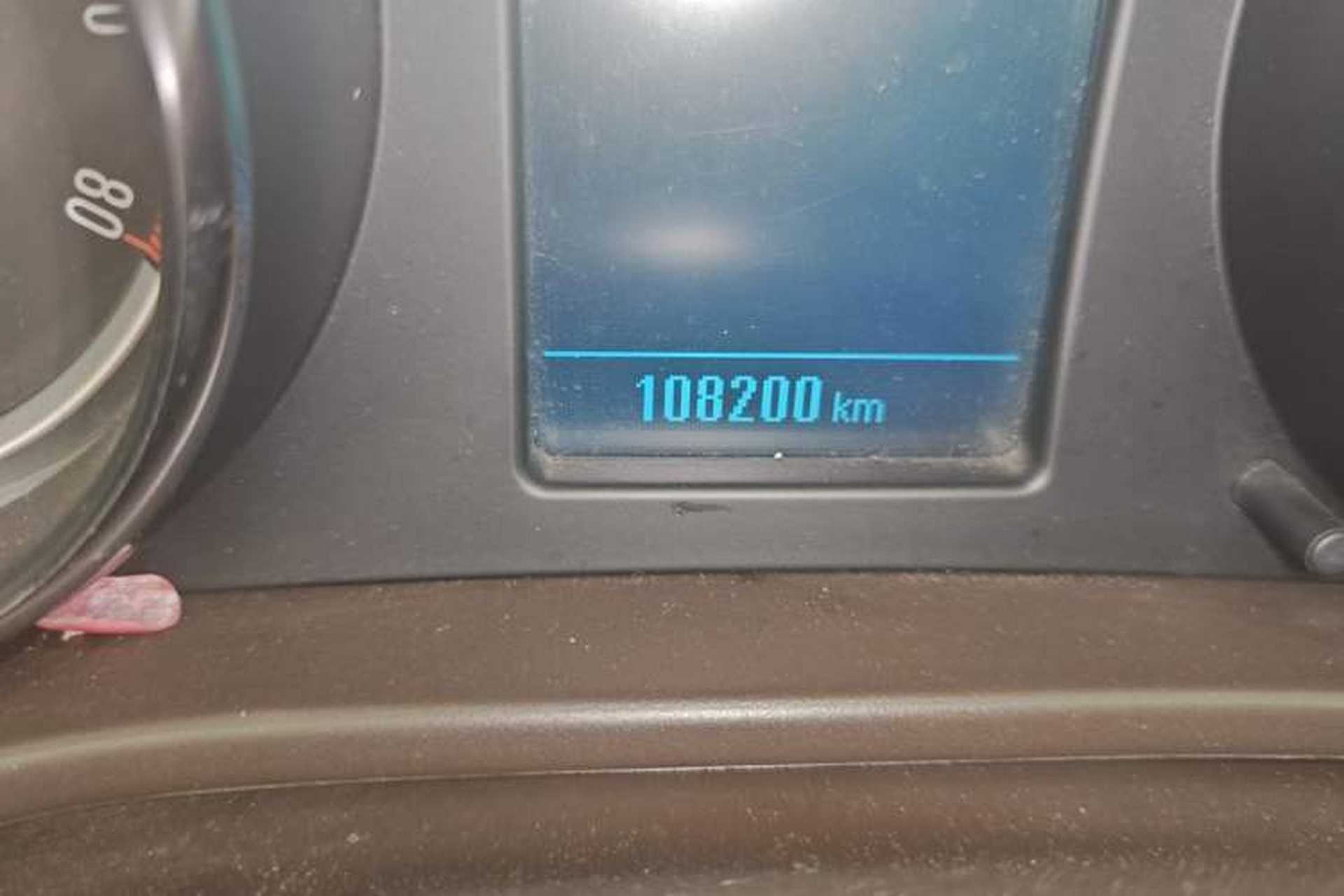 Used Buick Regal 2012 2.0L Comfort Edition Odometer Close Up
