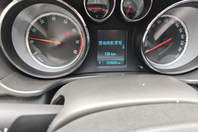 Used Buick Regal 2012 GS 2.0T Super Sport Edition Odometer Close Up