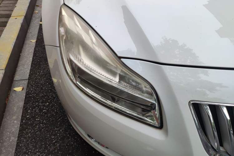 Used Buick Regal 2012 2.0L Comfort Edition Right Front Headlight