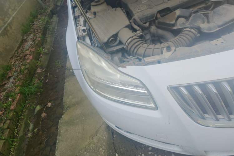 Used Buick Regal 2012 2.0L Luxury Edition Right Front Headlight