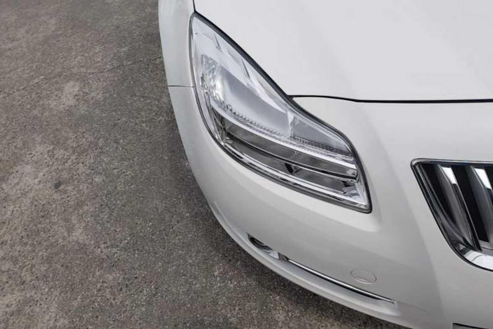 Used Buick Regal 2012 2.0L Luxury Edition Right Front Headlight