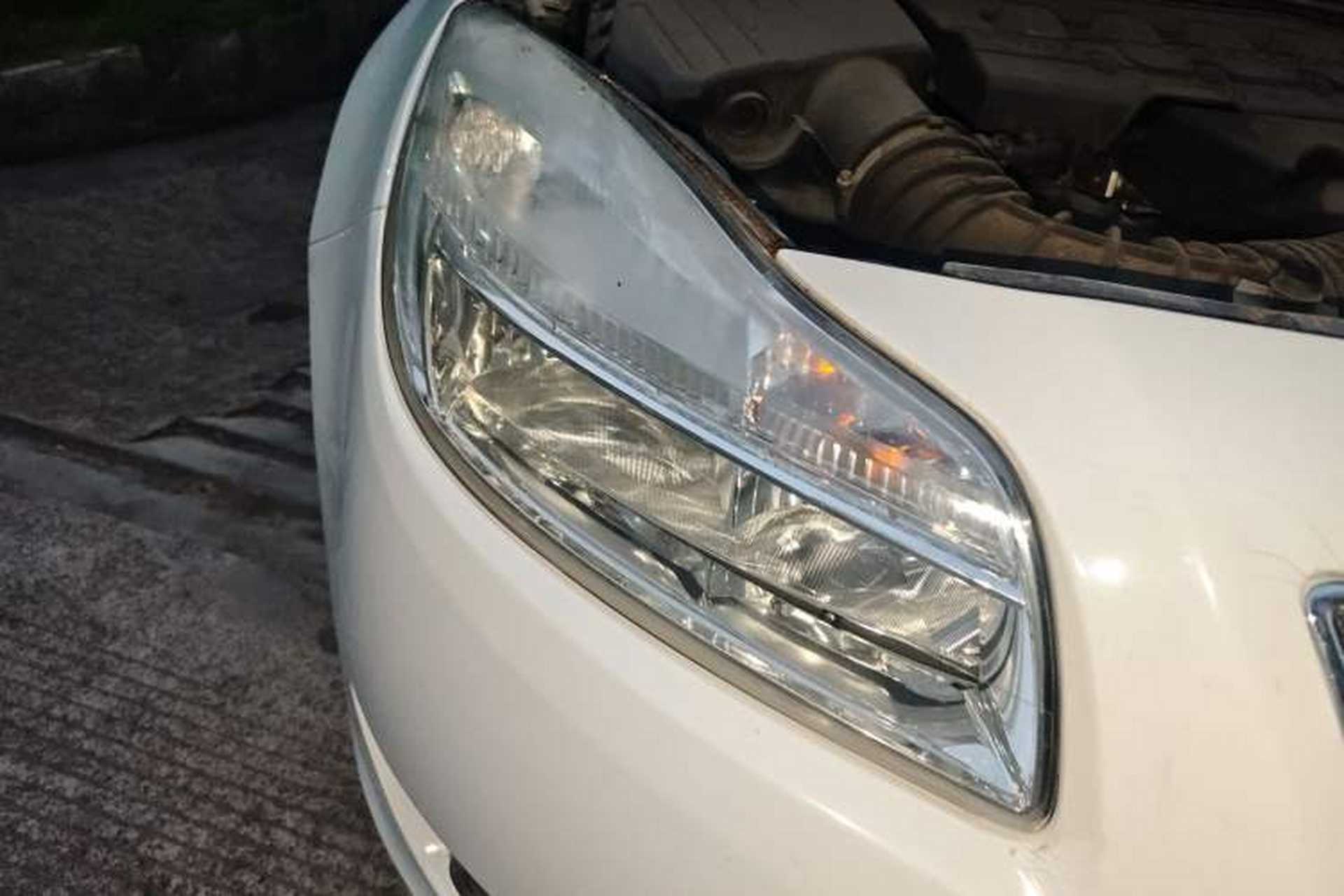 Used Buick Regal 2012 2.0L Comfort Edition Right Front Headlight
