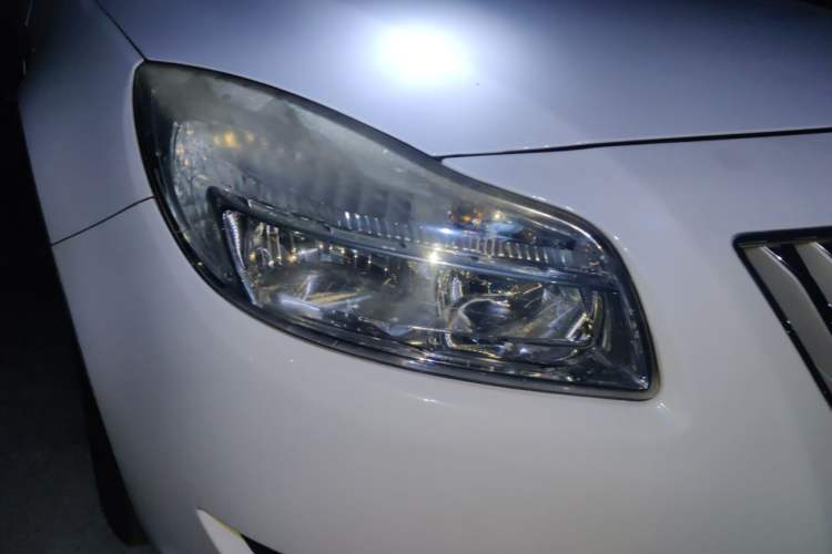 Used Buick Regal 2012 2.0L Luxury Edition Right Front Headlight