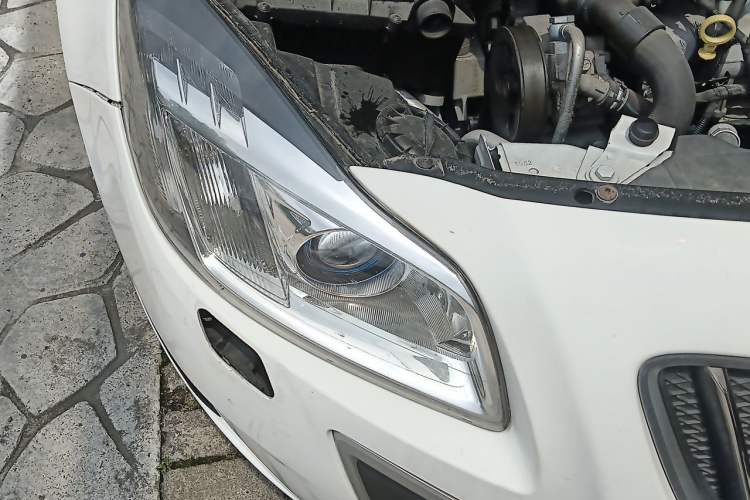 Used Buick Regal 2012 GS 2.0T Super Sport Edition Right Front Headlight