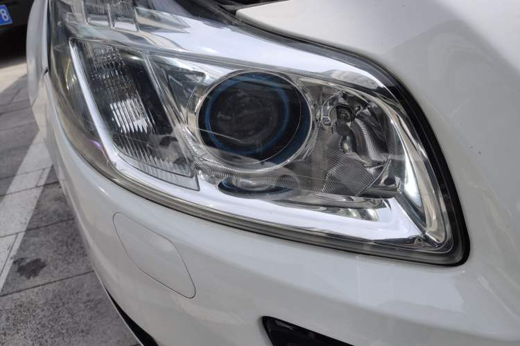 Used Buick Regal 2012 GS 2.0T Super Sport Edition Right Front Headlight