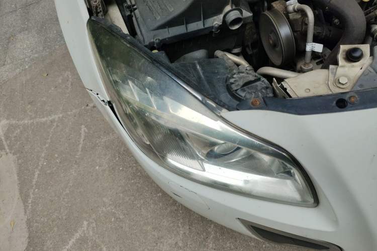 Used Buick Regal 2012 GS 2.0T Super Sport Edition Right Front Headlight