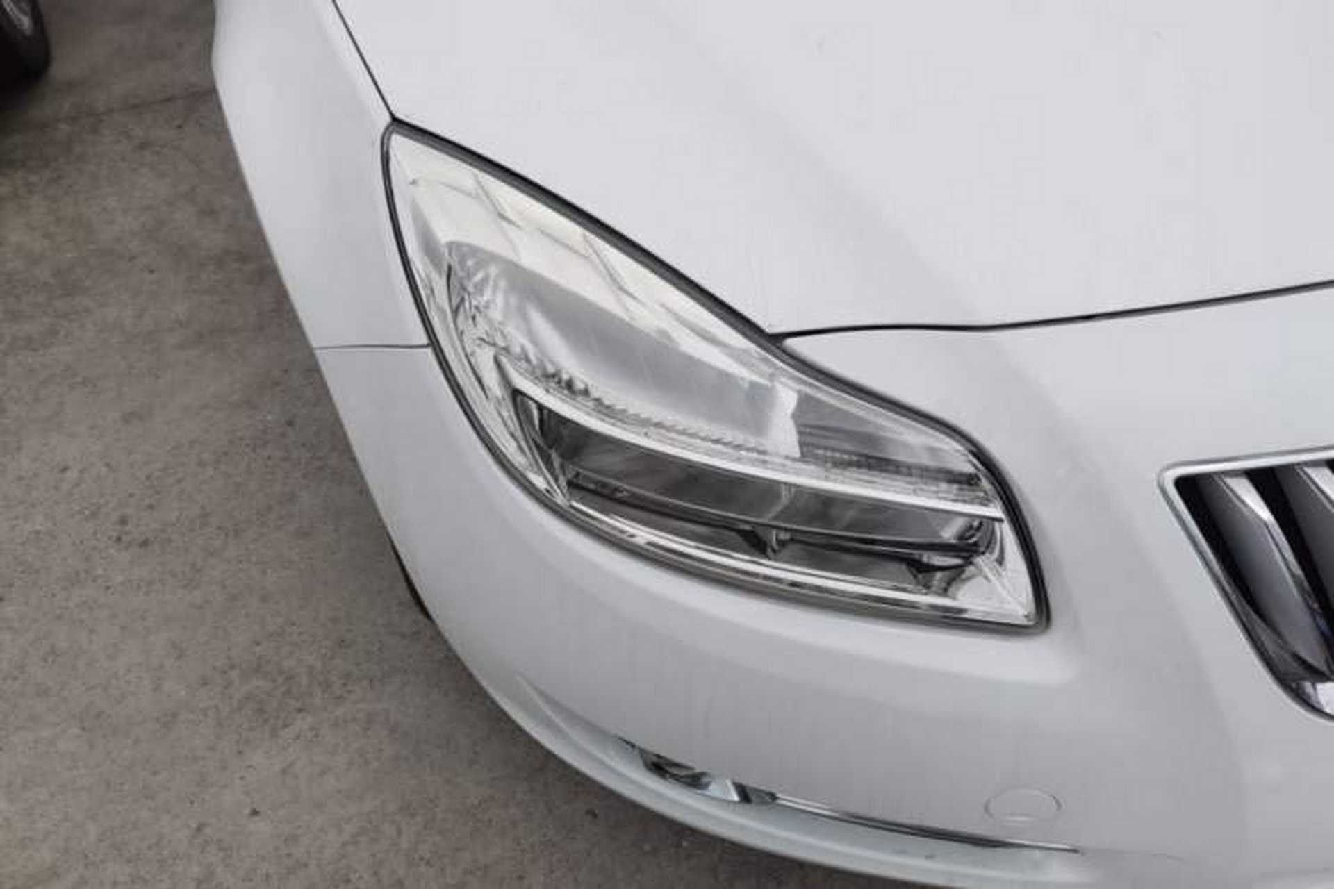 Used Buick Regal 2012 2.0L Luxury Edition Right Front Headlight