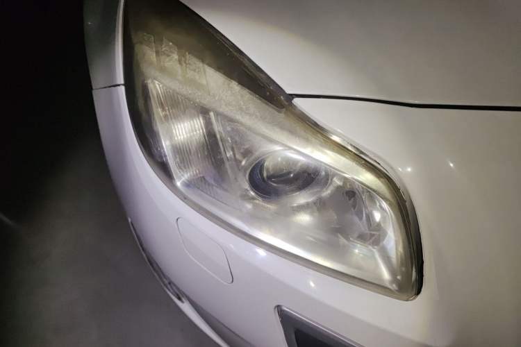 Used Buick Regal 2012 2.0L Comfort Edition Right Front Headlight