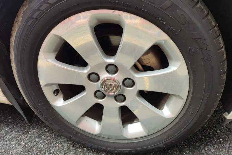 Used Buick Regal 2012 2.0L Comfort Edition Right Front Wheel Hub