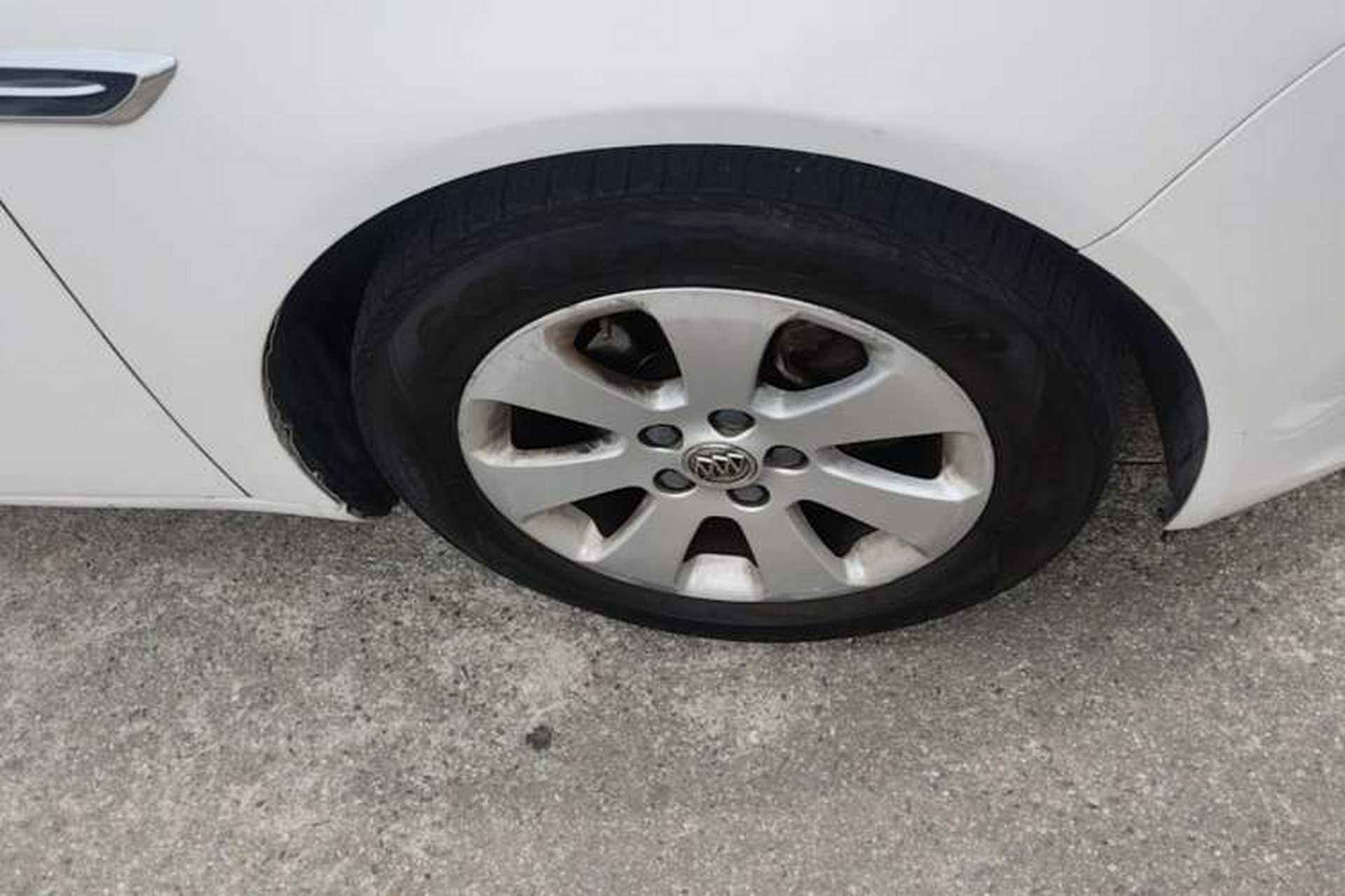 Used Buick Regal 2012 2.0L Luxury Edition Right Front Wheel Hub
