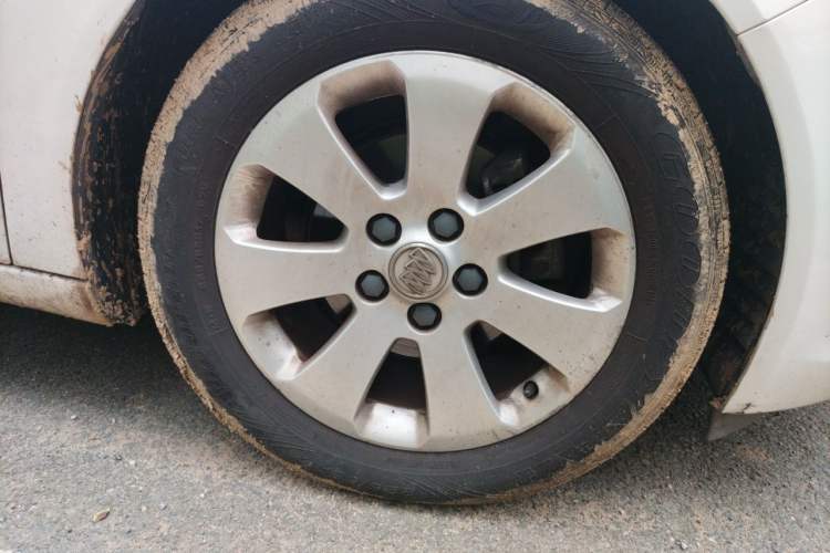 Used Buick Regal 2012 2.0L Comfort Edition Right Front Wheel Hub